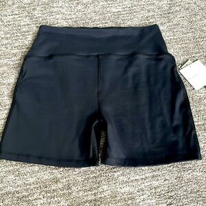 NEW Beyond Yoga PowerBeyond Short